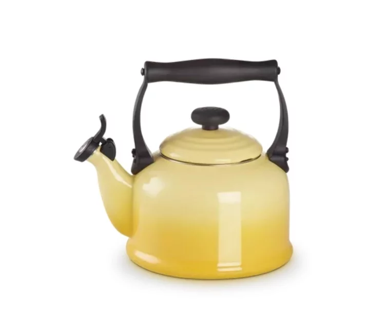Le Creuset Tējkanna Traditional 2,1L dzeltena Le Creuset Tējkanna Traditional 2,1L dzeltena