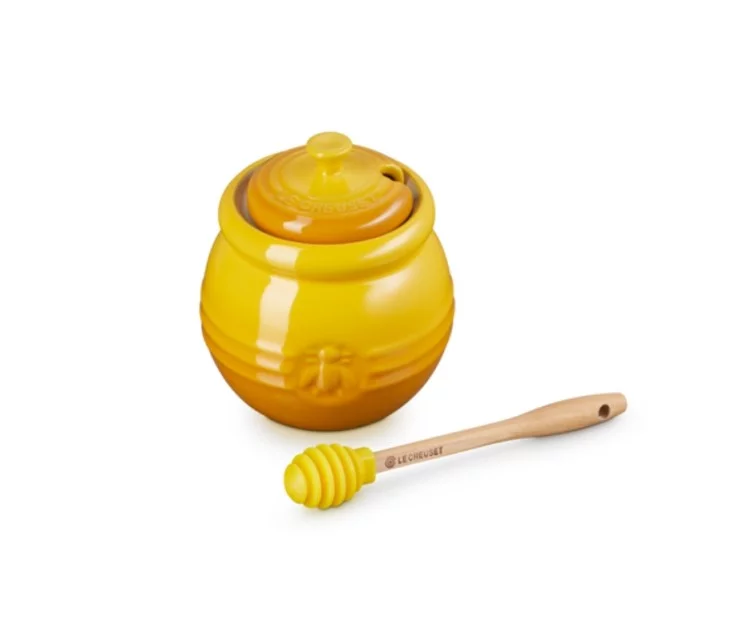 Le Creuset Medus pods akmens masas 0,45L ar karoti Le Creuset Medus pods akmens masas 0,45L ar karoti