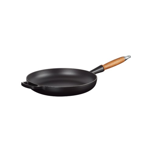 Le Creuset Čuguna panna ar koka rokturi Ø28cm matēti melna  Le Creuset Čuguna panna ar koka rokturi Ø28cm matēti melna