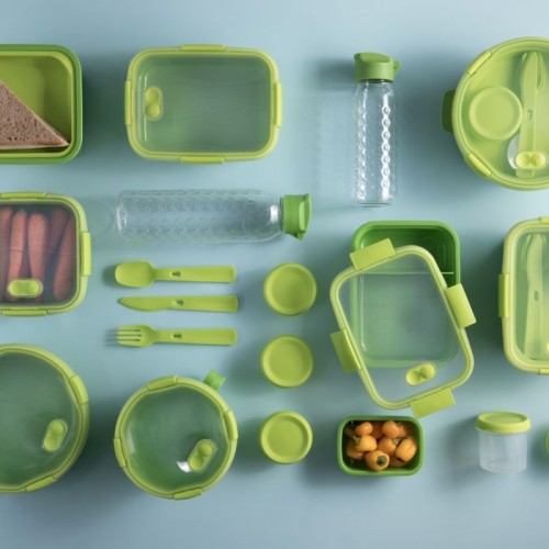 Plastic containers