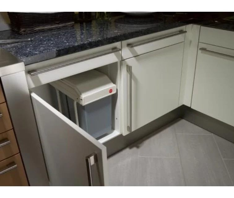 Hailo spintelės šiukšliadėžė Multi-Box Duo, kreminė, 2x14l, L dydžio Hailo spintelės šiukšliadėžė Multi-Box Duo, kreminė, 2x14l, L dydžio