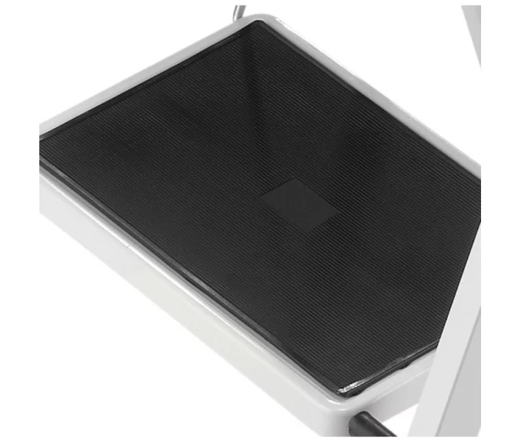 Pakāpienu soliņš salokāms K40 BasicLine / tērauda / 3 pakāpieni, drošības rokturis Pakāpienu soliņš salokāms K40 BasicLine / tērauda / 3 pakāpieni, drošības rokturis