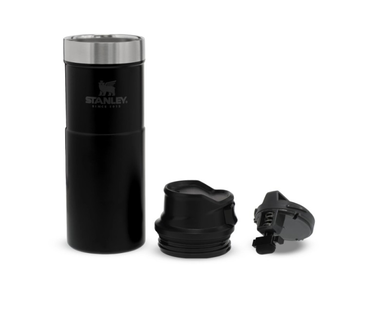 Termokrūze The Trigger-Action Travel Mug Classic 0,47L matēti melna Termokrūze The Trigger-Action Travel Mug Classic 0,47L matēti melna