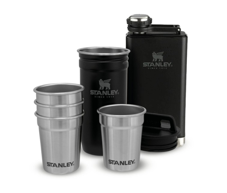 Adventure gift set, vodka glasses 4gb 50mL and blachette 0,23L mat black