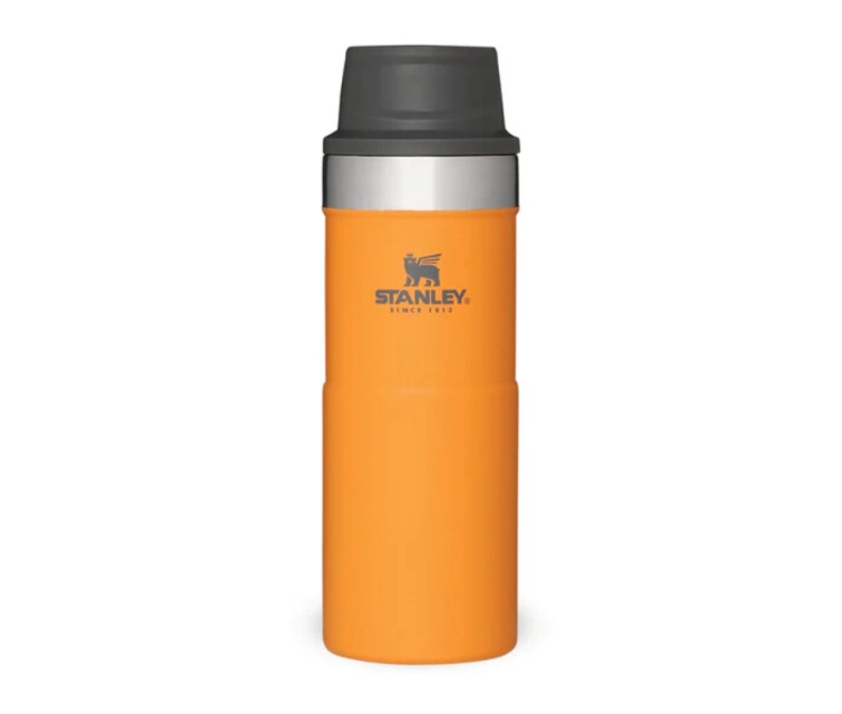 The Trigger-Action Travel Mug Classic 0,35L in saffron yellow