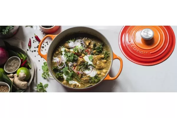 Ingvera vistas karijs ar melnajiem pipariem, lapu kāpostiem un turku zirņiem