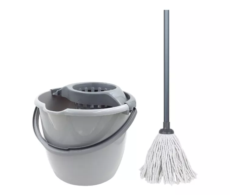 Round bucket 12L with push handle, metal handle and mop set