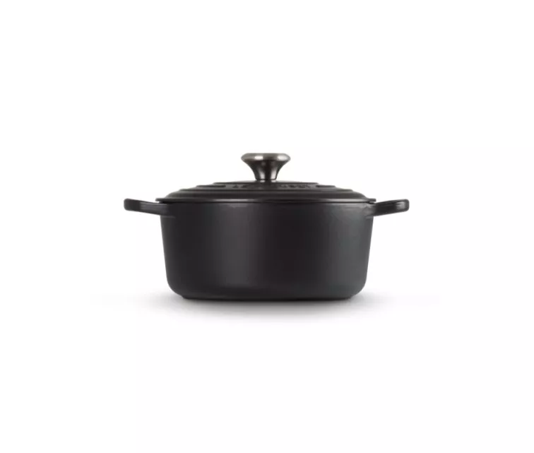 Le Creuset Čuguna katls apaļš Ø26cm / 5,3L matēts melns