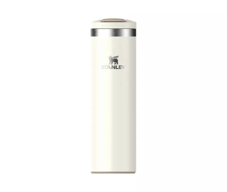 The AeroLight Transit Mug 0.6L in glossy cream color