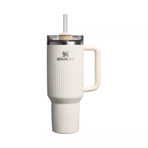 Thermos mug with straw The Quencher H2.0 Fluted Tumbler 1.18L in glossy cream color