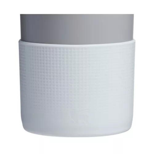 Aizsargpārvalka un salmiņu vāciņu 2 gab. komplekts termokrūzēm 1,18L The Quencher Boot + Straw Topper balts