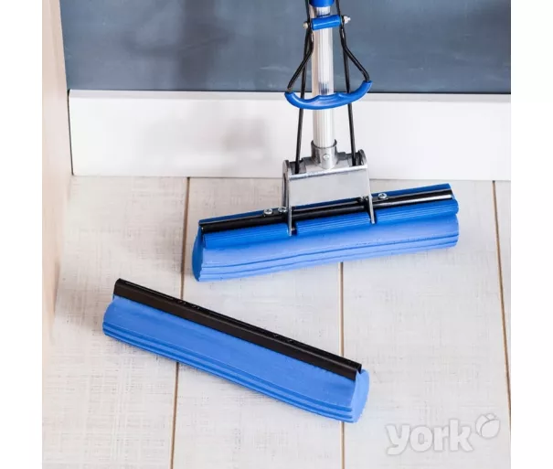 Push-button brush MOP TOP