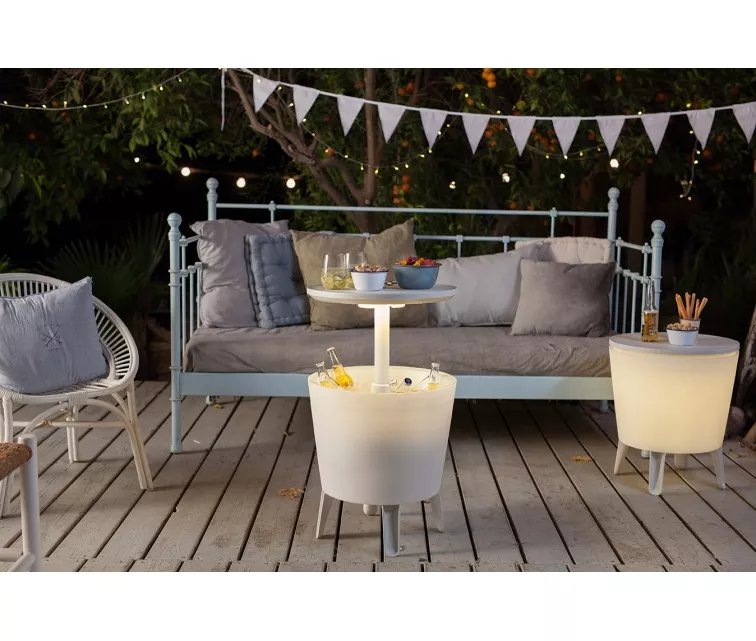 Sodo baras apšviestas Šviečiantis Cool Bar baltas